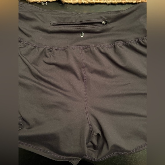 NWT Ideology Women Peformance Athletic Shorts, Athletic size Small - Picture 4 of 4